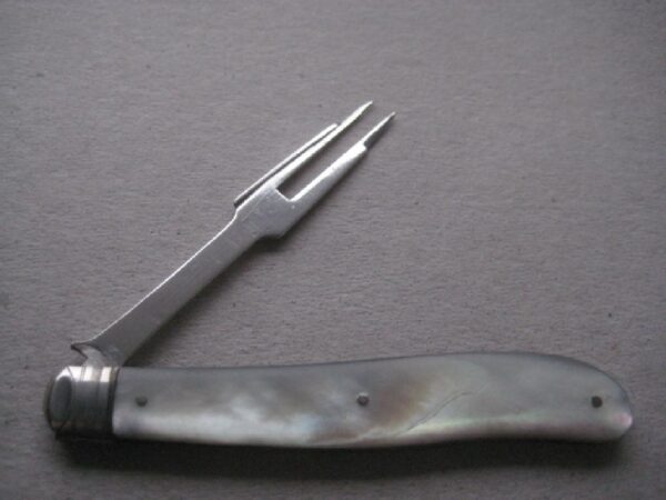 Rare George IV Mother of Pearl Hafted Silver Bladed Folding Fruit Fork SK31 - Image 2