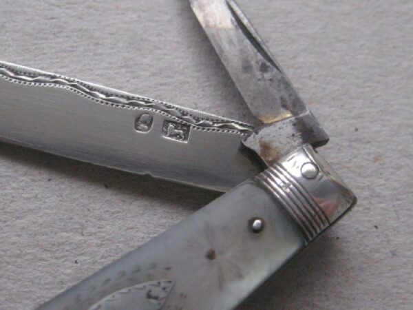 Rare George III Mother of Pearl Hafted Twin Bladed Silver Bladed Folding Fruit Knife SK46 - Image 4