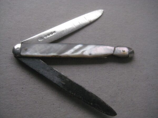 Rare Victorian English Mother of Pearl Hafted Silver and Steel Bladed Folding Fruit Knife SK380 - Image 2