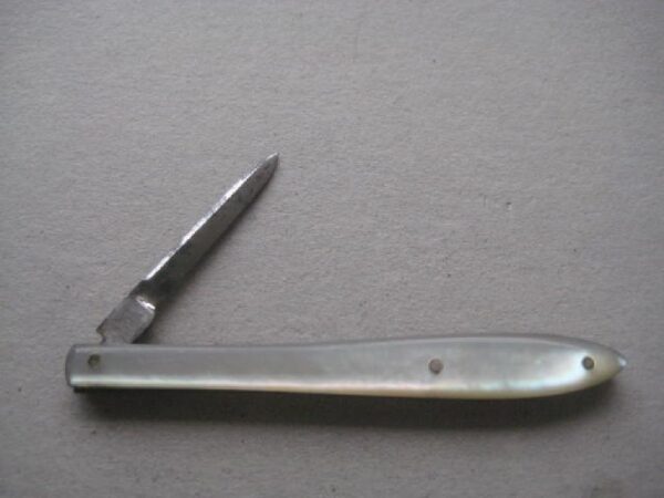 Victorian Mother of Pearl Hafted Quill Bladed Penknife SK103 BLETCH - Image 2